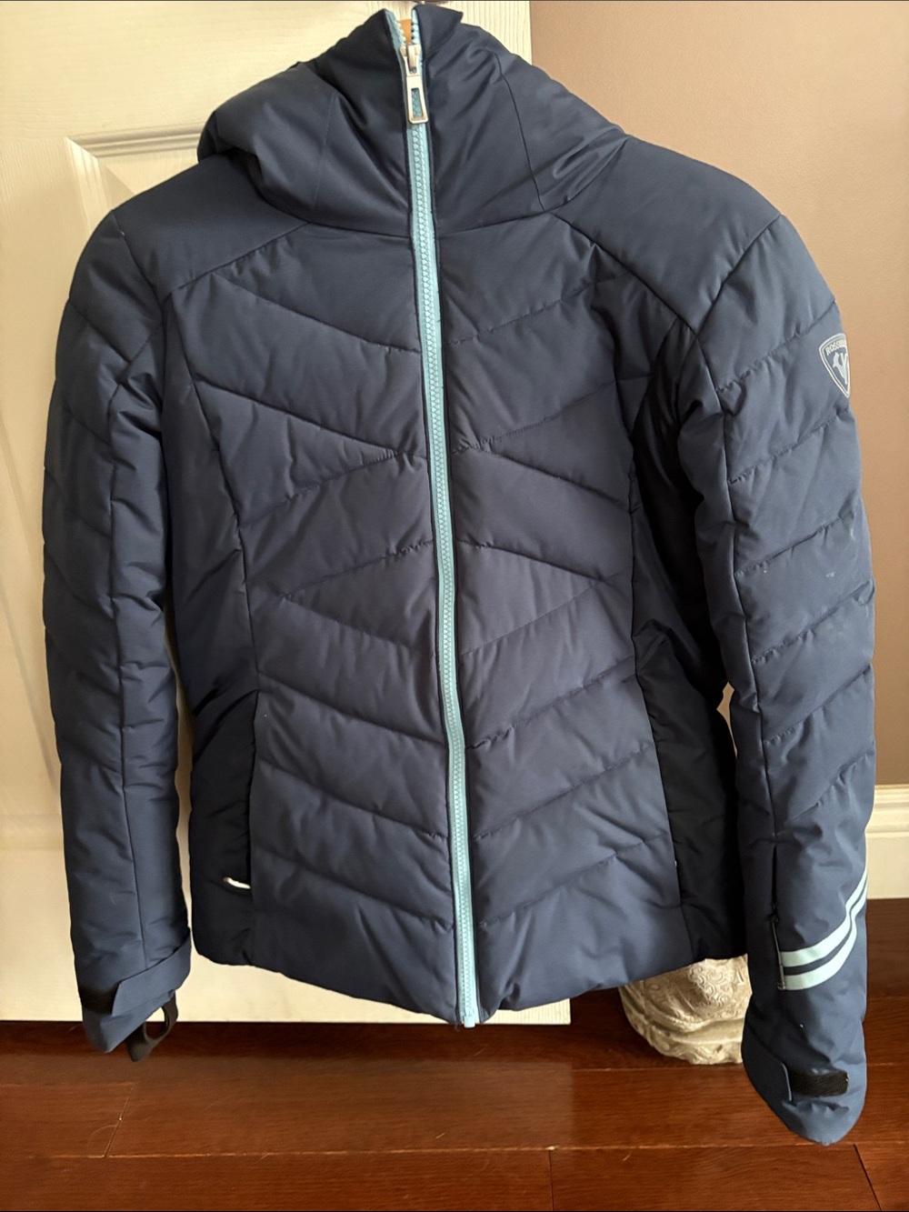 Rossignol Navy women’s Puffer ski Jacket with Light Blue Zipper
